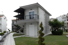 Litsa Apartments