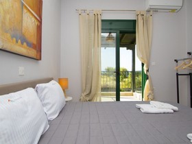 Plagia Shared Pool Maisonette