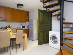 Plagia Shared Pool Maisonette