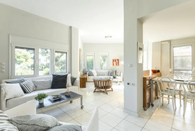 Villa Azzuro by JJ Hospitality