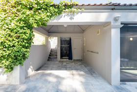 Villa Azzuro by JJ Hospitality