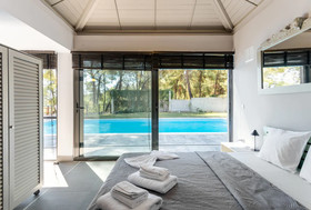 Villa Azzuro by JJ Hospitality