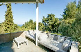Villa Azzuro by JJ Hospitality
