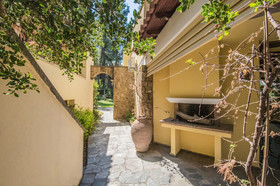 Calypso Luxurious Villa with Pool by halu!