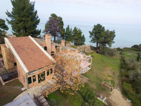 Coldspring Villa by JJ Hospitality