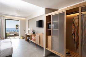 Portes Lithos Luxury Resort