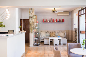 Golden Beach Hotel