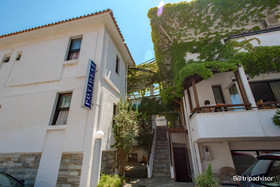 Golden Beach Hotel