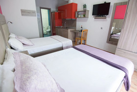 Avra Comfort Rooms