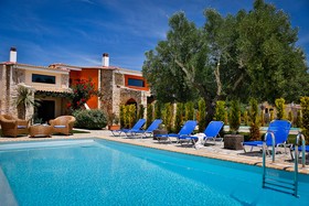 Stigmes Villas & Suites