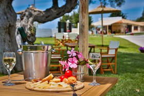 Stigmes Villas & Suites