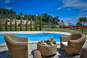 Stigmes Villas & Suites