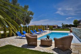 Stigmes Villas & Suites