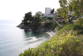 Akrotiri Hotel