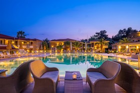 Lagomandra Beach Hotel