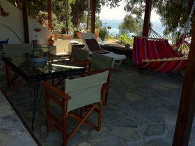 Agrelia House