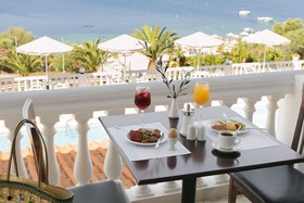 Akti Ouranoupoli Beach Resort