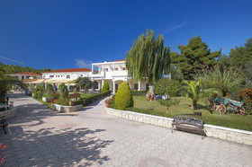 Chrousso Village Hotel