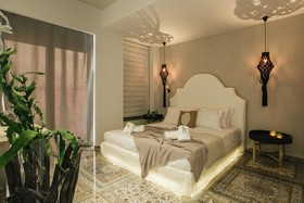 Blue Carpet Luxury Suites