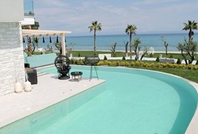 Blue Carpet Luxury Suites