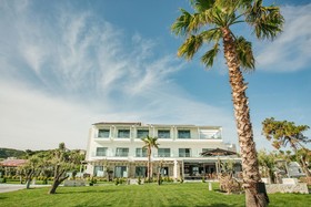 Blue Carpet Luxury Suites