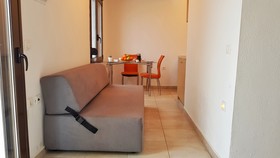 Bungalow White Apartments And Suites