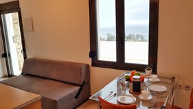 Bungalow White Apartments And Suites