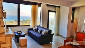 Bungalow White Apartments And Suites