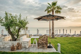 Cocooning Suites by Blue Carpet
