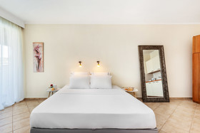 Hesperides Hotel