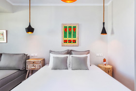 Hesperides Hotel