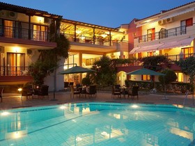 Pelli Hotel
