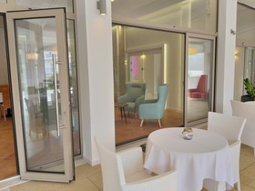 Akrogiali Exclusive Hotel