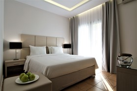 Akrogiali Exclusive Hotel