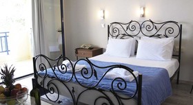 Azur Hotel