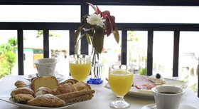 Azur Hotel