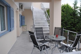 Kentrikon Suites