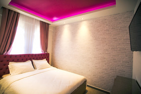 Royal Hotel and Suites