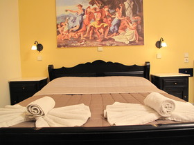 Royal Hotel and Suites