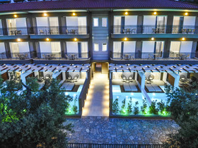 Royal Hotel and Suites