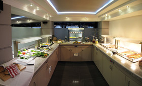 Royal Hotel and Suites