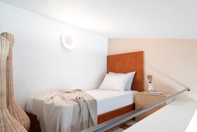 Chronos Suites