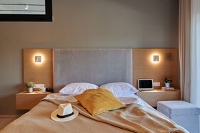 Chronos Suites