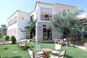 Hotel Paralio
