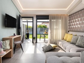 Aloe The Green Suites