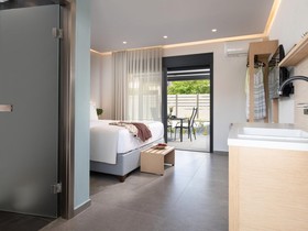 Aloe The Green Suites