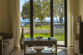 Guedin Sea Side House