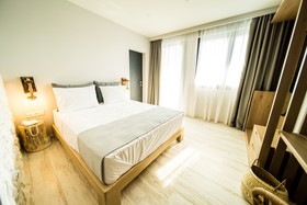 Kali Thea Suites