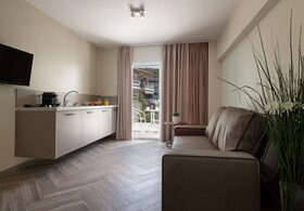 Olenia Luxury Apartments
