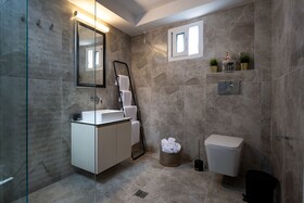 Olenia Luxury Apartments